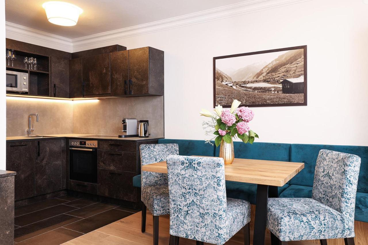 Living Central Grossarl Bagian luar foto