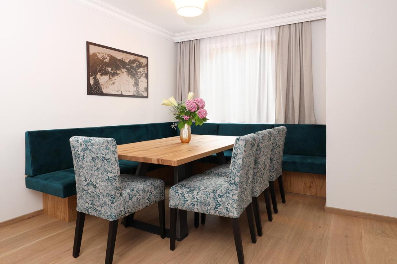 Living Central Grossarl Bagian luar foto