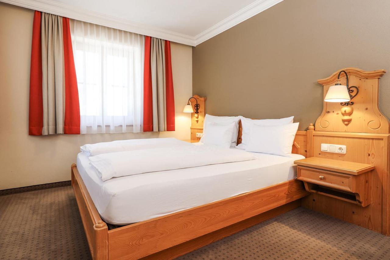 Living Central Grossarl Bagian luar foto